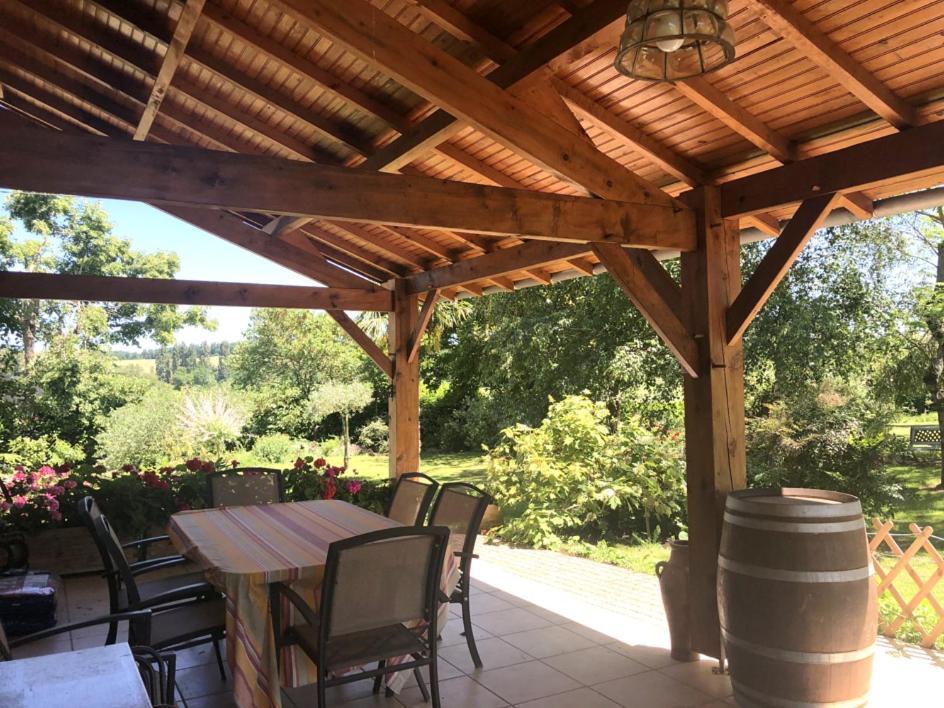 Bed and Breakfast Chez Nicole Et Michel Monlezun Esterno foto